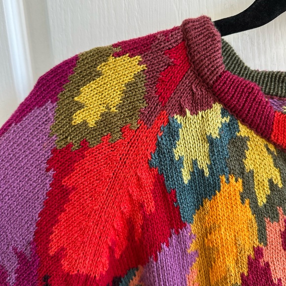 Colorful Leaf Pattern Cardigan - Picture 3 of 4